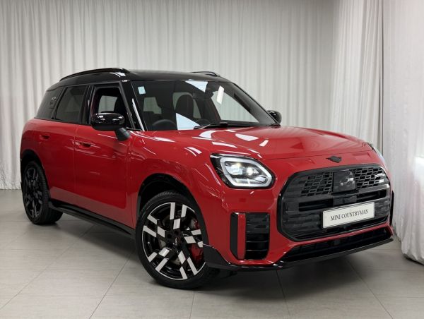 2025 MINI Countryman 32GA JCW ALL4 Favoured image