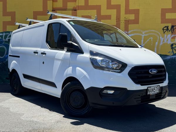 2020 Ford Transit Van CUSTOM SWB LOW ROOF image