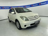 Image for 2004 Toyota IST Hatchback