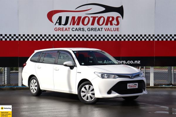 2016 Toyota Corolla Hatchback FIELDER HV image