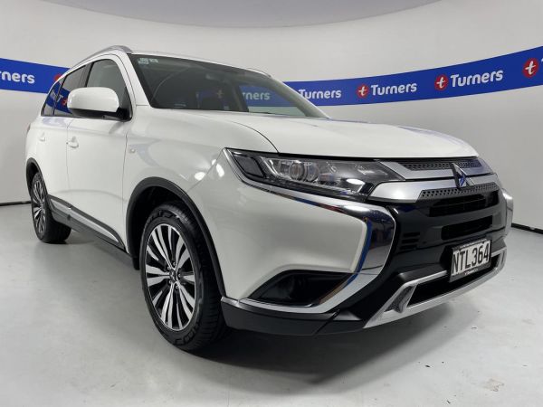 2021 Mitsubishi Outlander SUV LS image