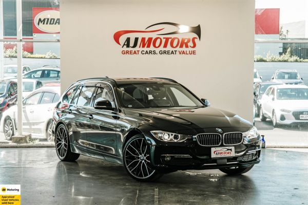 2015 BMW 320D Wagon TOURING LUXRY image