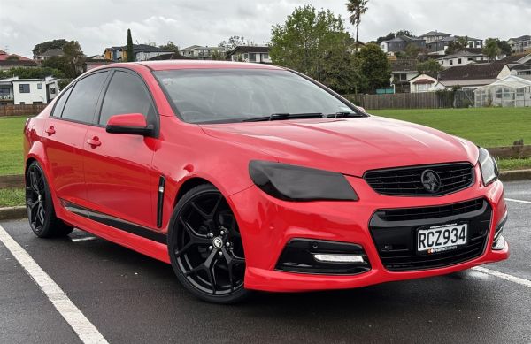 2015 Holden Commodore Sedan VF SV6 LOWERED ON 20's image