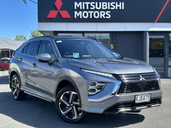2022 Mitsubishi Eclipse Cross Vrx Phev/4Wd/At image