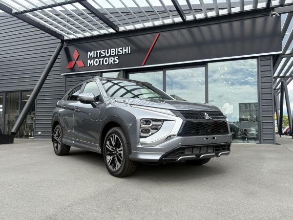 2025 Mitsubishi Eclipse Cross VRX 4WD 1.5P CVT image