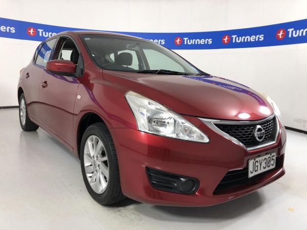 2015 Nissan Pulsar Hatchback ST image