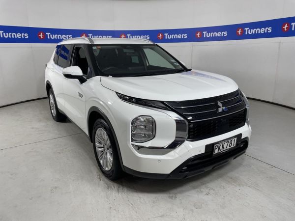 2022 Mitsubishi Outlander SUV LS image