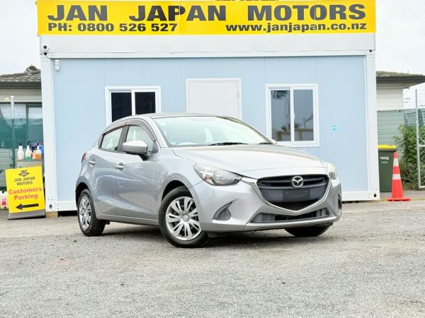 2016 Mazda Demio (Mazda2) Hatchback Mazda 2 - 1.3l Skyactiv - Push start image