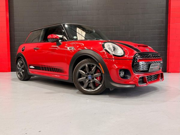 2014 Mini Cooper Hatchback S JCW pack image