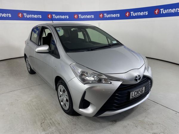2017 Toyota Yaris Hatchback GX image