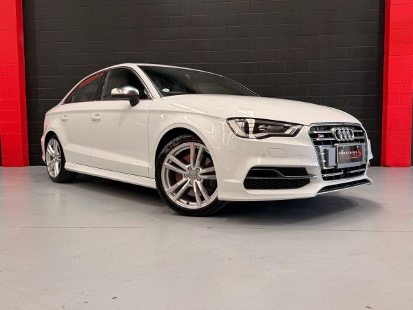 2015 Audi S3 Sedan 2.0 TFSI Sedan Quattro image