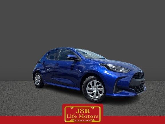 2021 Toyota Yaris Hatchback X HYBRID image