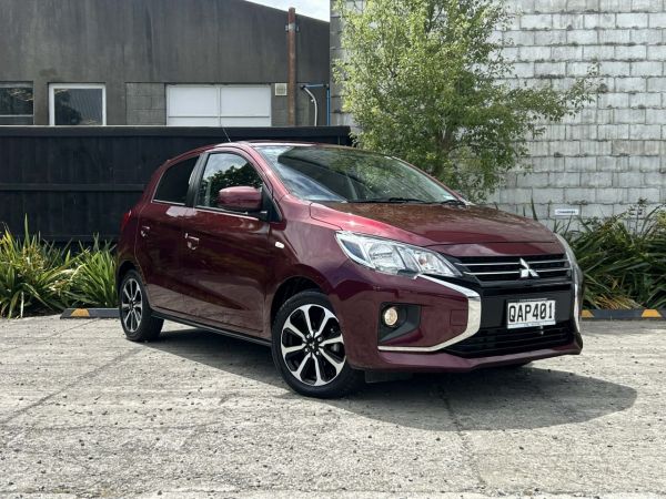 2023 Mitsubishi Mirage XLS image
