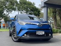 Image for 2017 Toyota C-HR HYBRID/8 AIRBAG/CRUISE/65KS!!