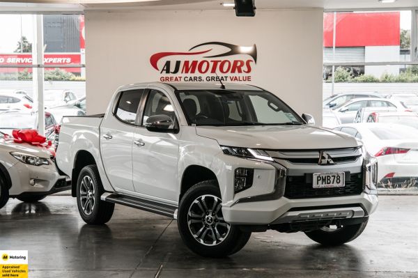 2022 Mitsubishi Triton Ute DC GLXR 6AT 2.4D image