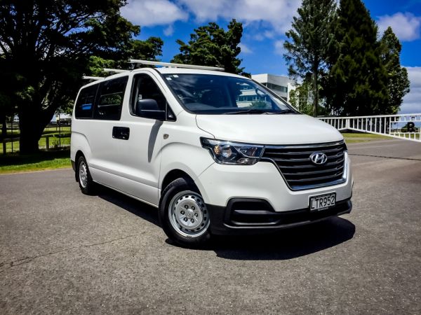 2018 Hyundai iLoad 2.5L Diesel | 6Sp MANUAL image