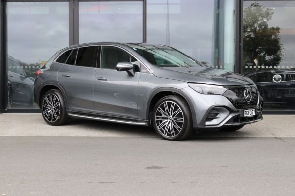 2025 Mercedes-Benz EQE 350 4MATIC 89Kwh - NZ New image