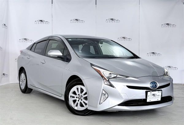 2016 Toyota Prius Radar Cruise control,2 Keys,48562km image