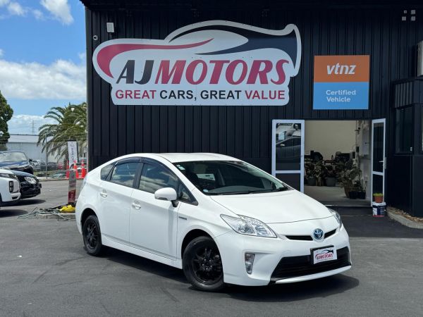 2015 Toyota Prius Sedan 1.8L Hybrid REV CAM image
