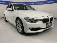 Image for 2012 BMW 320I Sedan