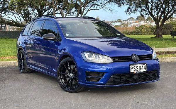 2016 Volkswagen Golf Wagon R WAGON CABON STYLE image