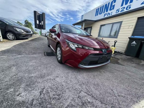 2023 Toyota Corolla Wagon 1.8L, Hybrid G Touring, BSM, Facelift image