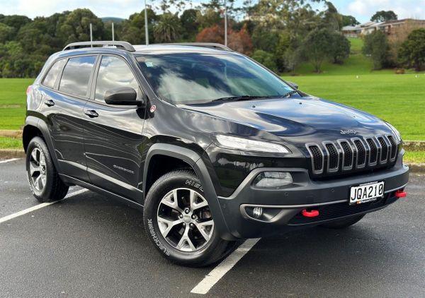 2016 Jeep Cherokee SUV TRAILHAWK 4X4 NZ NEW image