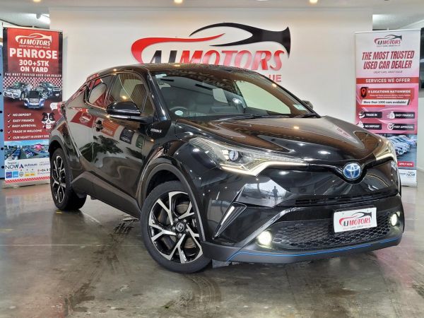 2017 Toyota C-HR G image