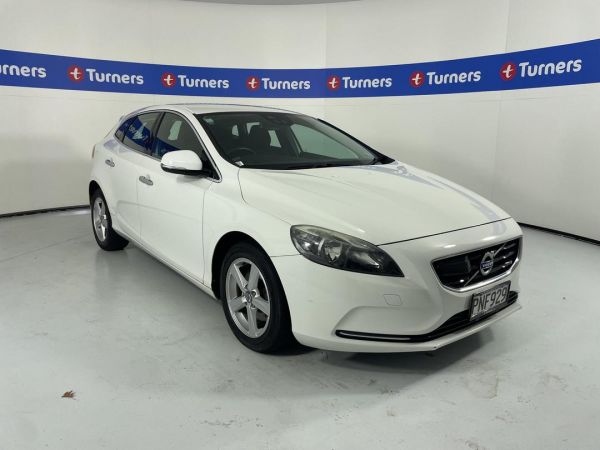 2013 Volvo V40 Hatchback T4 image