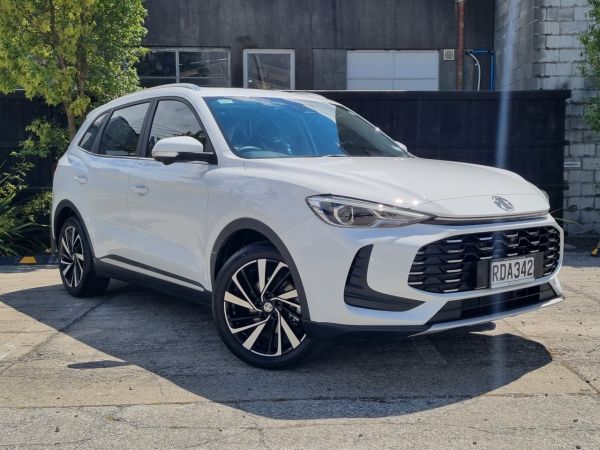 2025 MG ZS HEV Essence image