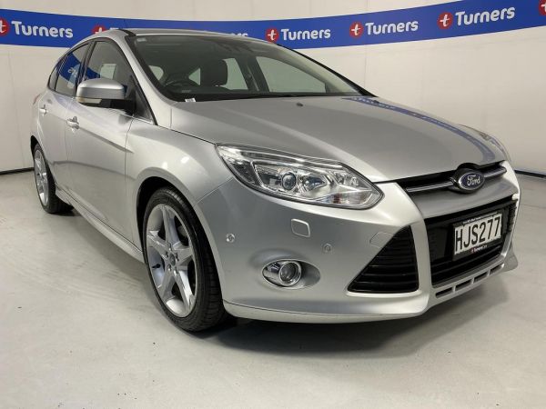 2014 Ford Focus Hatchback TITANIUM image