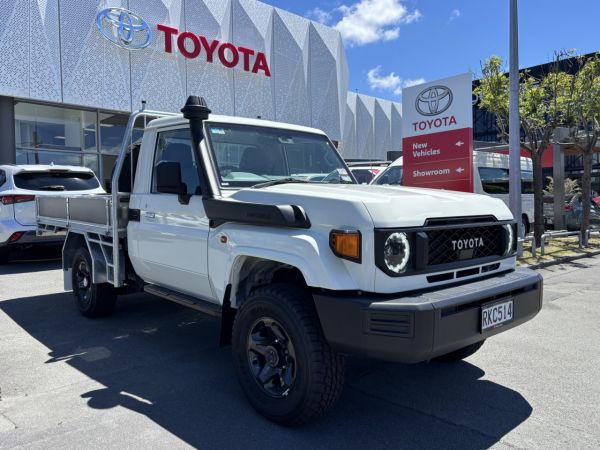 2025 Toyota Land Cruiser LT Single Cab 2.8D 4WD Automatic image