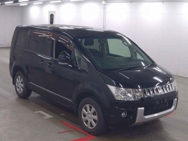 2016 Mitsubishi DELICA D:5 M image