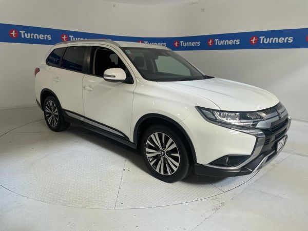 2021 Mitsubishi Outlander SUV XLS image