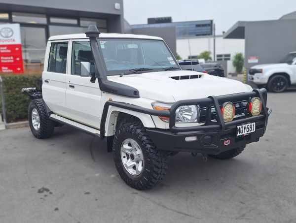 2021 Toyota Land Cruiser 70 LX 4.5 Litre V8 Manual image