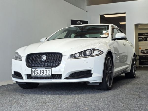 2012 Jaguar XF Sedan FACELIFT / 3.0 PREMIUM LUXURY image
