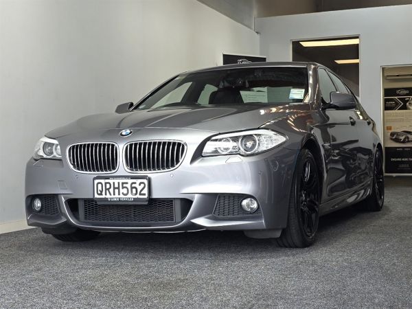 2012 BMW 523d Sedan F10 / M-SPORT image