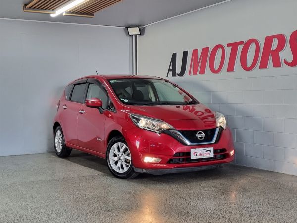 2018 Nissan Note Hatchback E-POWER X image