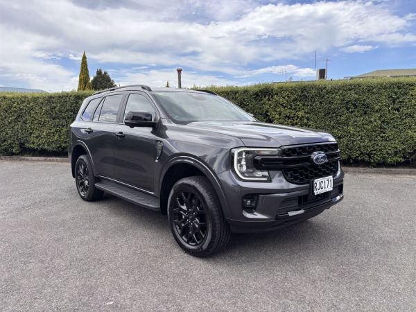2025 Ford Everest SPORT image