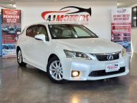 Image for 2012 Lexus CT200H Hatchback 1.8L HYBRID / REV CAM & BT / HEATED SEATS
