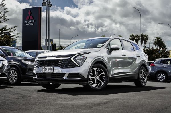 2023 Kia Sportage LX+ AWD image