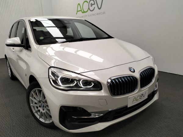 2018 BMW 2 Series Hatchback 225XE IPERFORMANCE ACTIVE TOURER LUXURY image