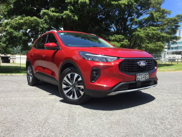 2024 Ford Escape TITANIUM 2.5L HYBRID image