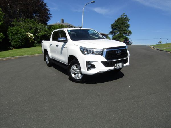 2020 Toyota Hilux SR5 2.8DT 6MT 4WD image