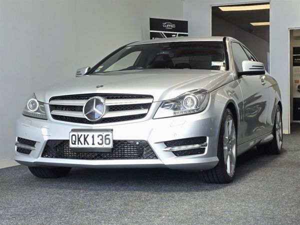 2014 Mercedes-Benz C 180 Coupe C180 AMG SPORTS PACK / COUPE image