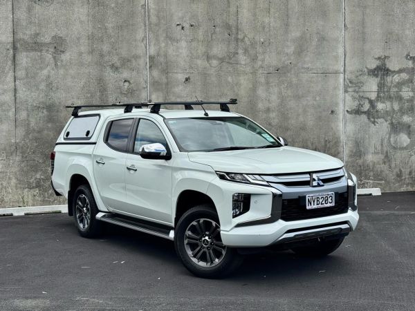 2021 Mitsubishi Triton Ute DC GLXR 6AT 2.4D image