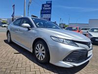 Image for 2017 Toyota Camry HYBRID ADAPTIVE CRUISE CONTROL  MULTI AIRBAGS  LANE ASSIST  PRE-CRASH SENSOR  REVERSE CAMERA  BLUETOOTH AUDIO  ECO/SPORTS DRIVE MODES  AUTO HOLD  AUTO HEADLIGHTS