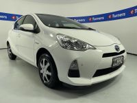 Image for 2014 Toyota Aqua Hatchback HYBRID