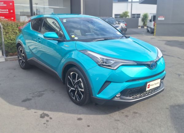 2018 Toyota C-HR HYBRID G, Push Start image