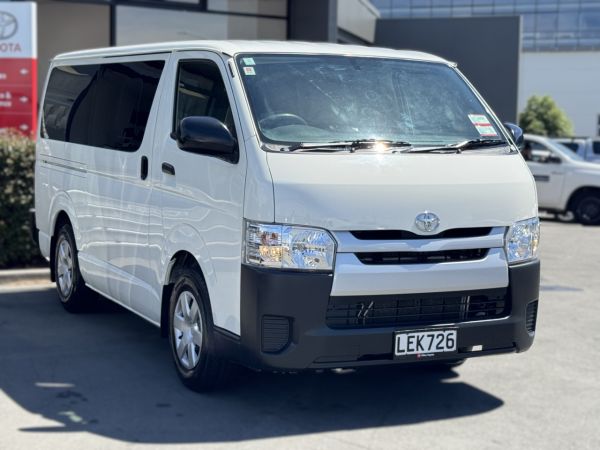 2018 Toyota Hiace ZL 3.0L DIESEL TURBO, Auto image